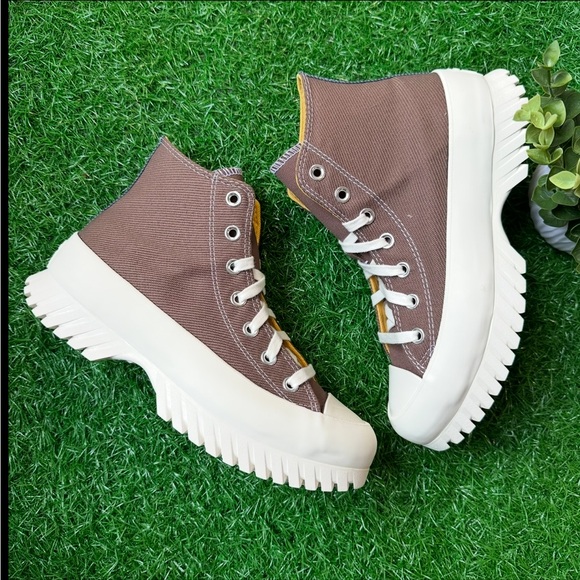 Converse Chuck Taylor All Star Lugged 2.0 Hi Squirrel Friend - Picture 5 of 9